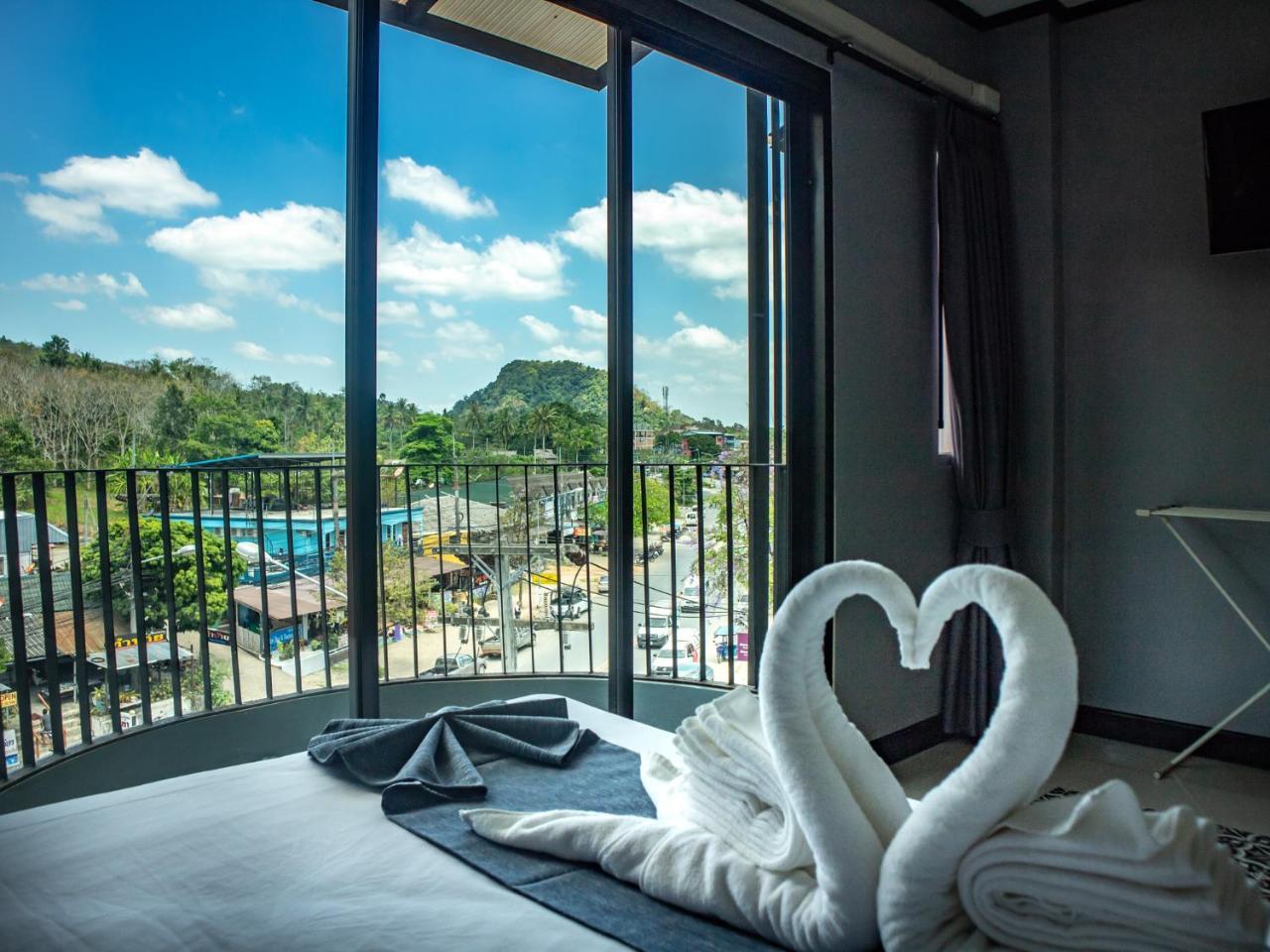 The Moon Night Ao Nang Hotel Krabi town Dış mekan fotoğraf